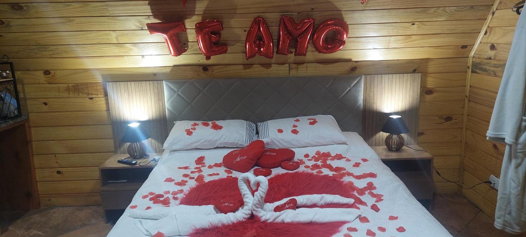 ホテル Chale Com Hidromassagem Da Vick Campos do Jordão エクステリア 写真